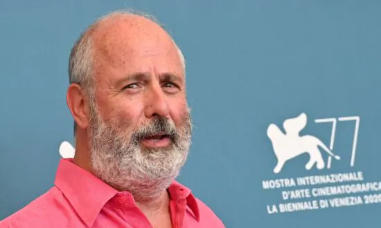 ‘Notting Hill,’ ‘The Duke’ Director Roger Michell Dies at 65