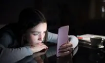 Reasons Behind Our Digitally Depressed Generation