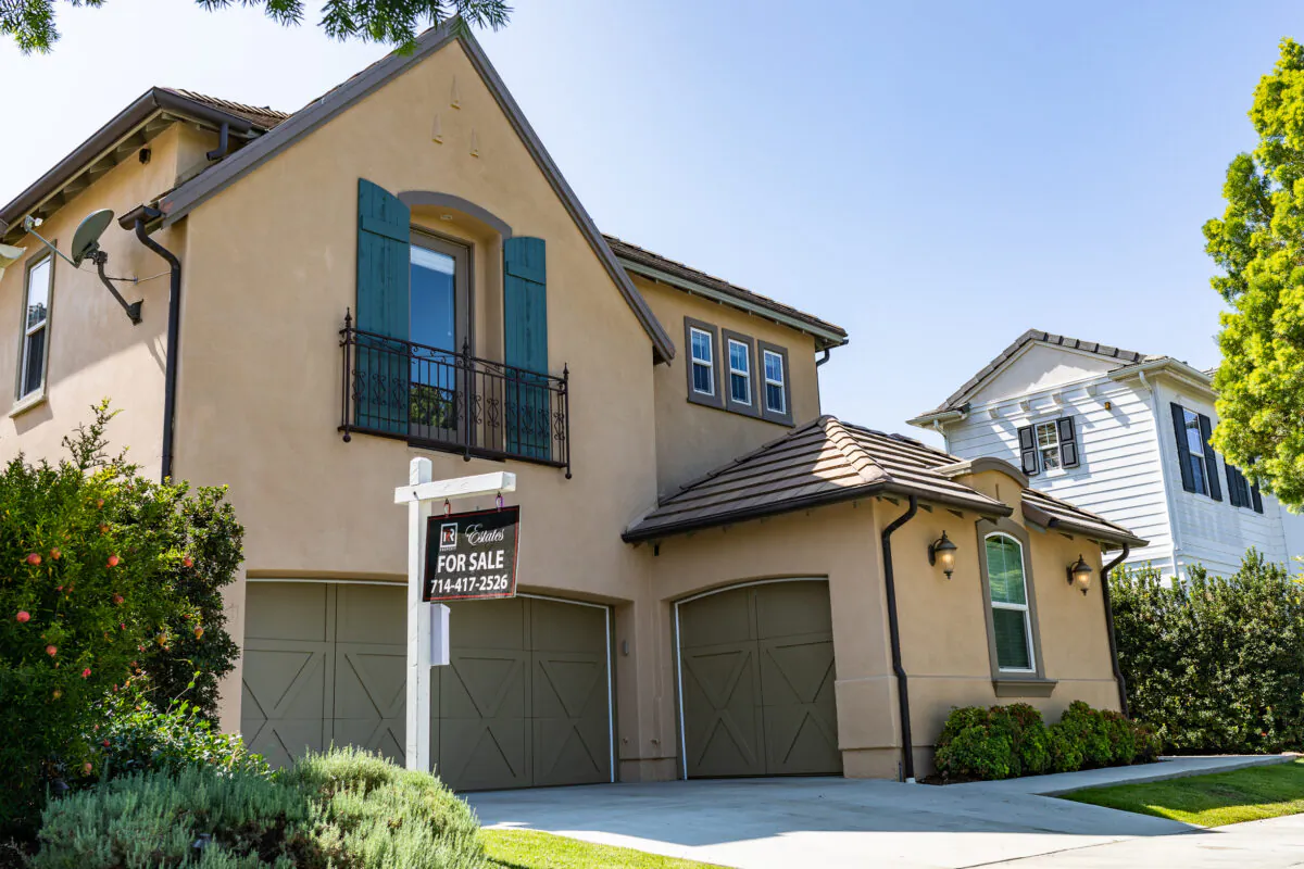Homes await buyers in the city of Irvine, Calif., on Sept. 21, 2020. (John Fredricks/The Epoch Times)