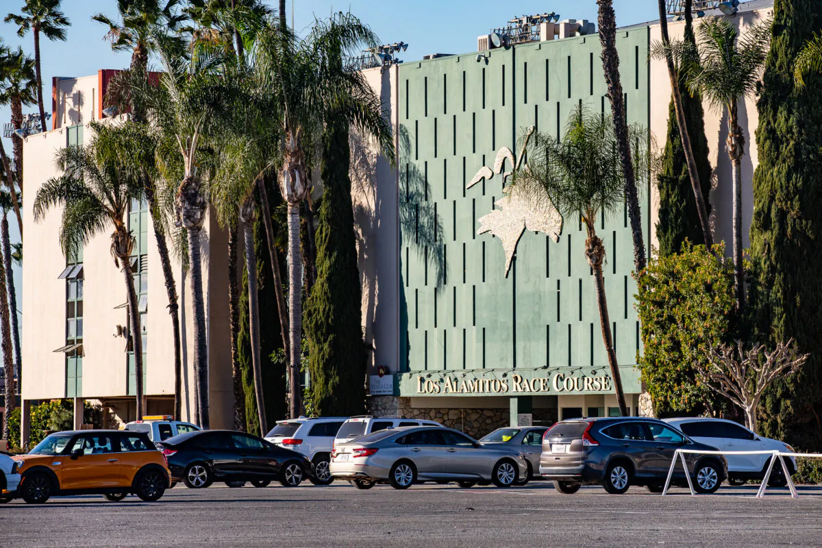 Los Alamitos Race Course in Los Alamitos, Calif., on Jan. 21, 2021. (John Fredricks/The Epoch Times)
