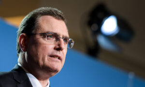Swiss Central Bank Tracking Evergrande Woes, Swiss Banks Play Down Exposure