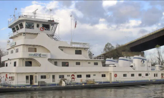 NTSB: Broadcasting Only Boat Size Led to Fatal Towboat Crash