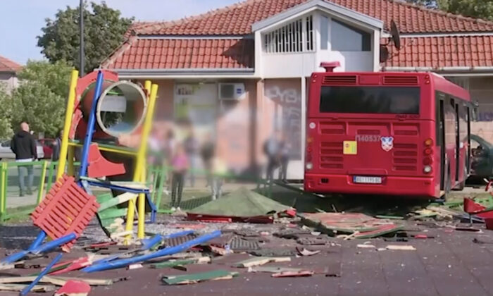 On September 24, 2021, a public bus winds around a children's playground in a residential area of ​​Belgrade, Serbia.  (Tangjug via AP / Screenshot via NTD)
