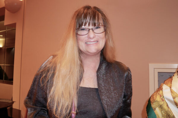 shen yun-2pm-houston-sherrydong-specialist and ex ballet dancer