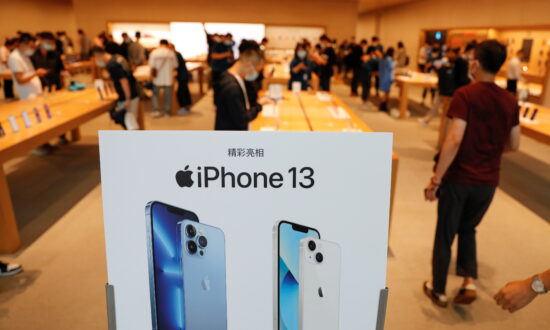 Apple’s Chinese Suppliers in Dilemma as Apple Curbs Reliance on China