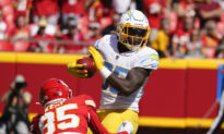 Chargers Rally to Beat Turnover-Prone Chiefs 30-24 in Kansas City