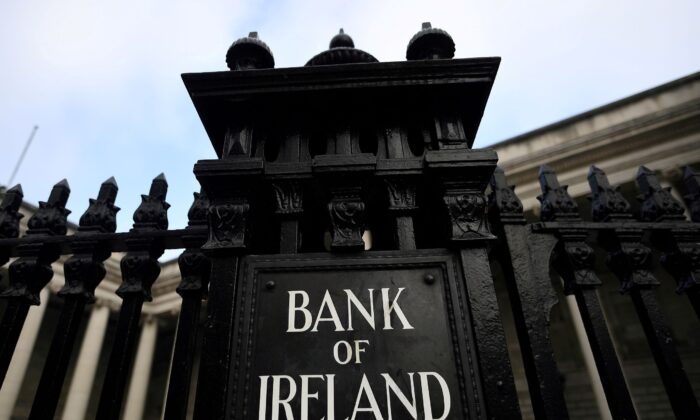 General presumption    of a subdivision  of the Bank of Ireland successful  Dublin, Ireland connected  March 1, 2021. (Clodagh Kilcoyne/Reuters)