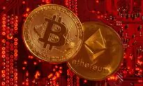 Crypto-Linked Stocks Plunge in Hong Kong, Bitcoin Steadies