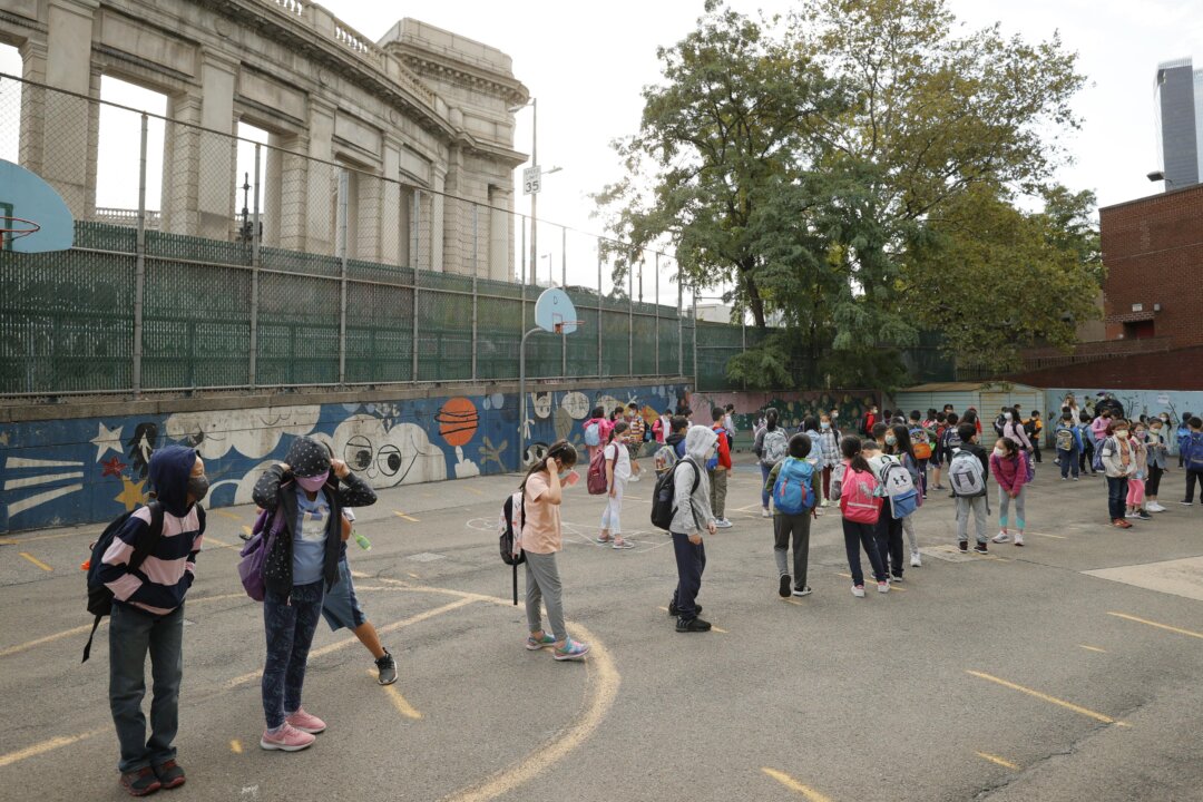 Parents, Lawmakers Sue Over New York’s School Mask Mandate