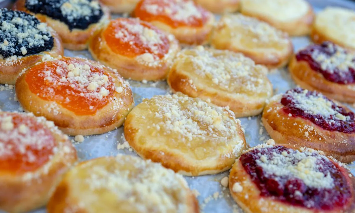 Cookbook author Dorothy Tepera Palmer recommends an apricot filling, made with dried apricots, for kolache-making beginners. (shutterstock/Robert MacDonald)