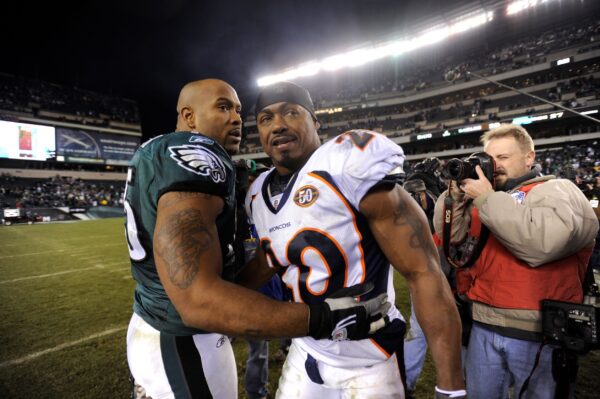 Denver Broncos safety Brian Dawkins (20)