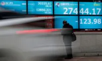 Shares Drop for Third Day, Yields Soar as Markets Brace for Rate Hikes