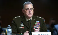 Top US, Russian Military Chiefs Speak by Phone Amid Tensions Over Ukraine