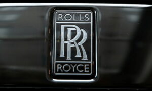 Luxury Carmaker Rolls-Royce to Switch to All Electric Range by 2030