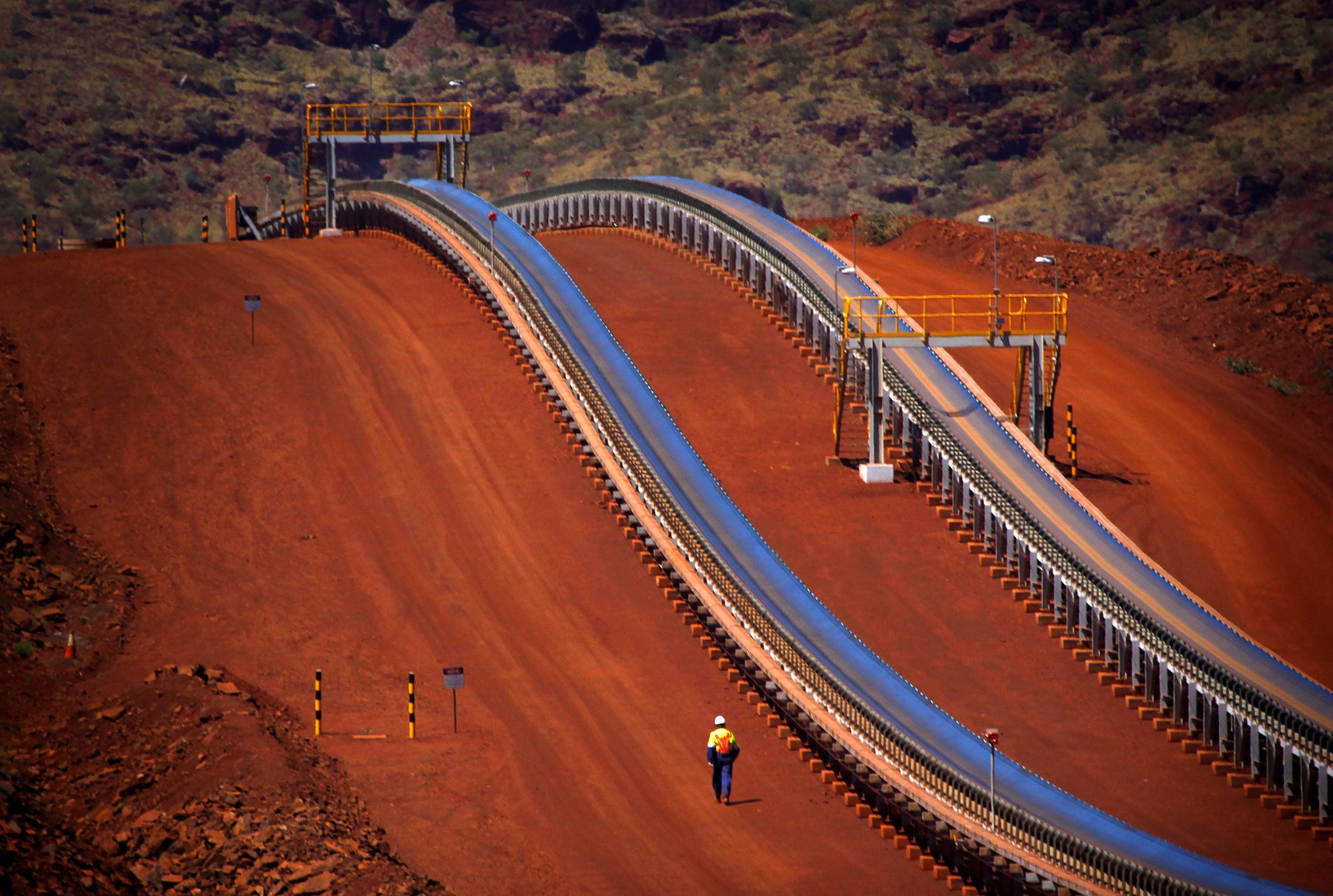 China Still Far from Iron Ore Self-Sufficiency, Despite Years of Exploration - Vimarsana News