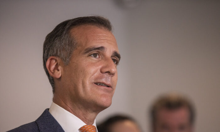 Los Angeles Mayor Eric Garcetti speaks during a news conference in Los Angeles on Sept. 29, 2021. (John Fredricks/The Epoch Times)