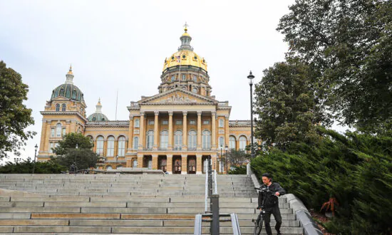 Iowa Seeking to Ban Diversity Offices in Higher Education