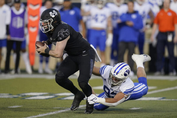Utah State quarterback Logan Bonner