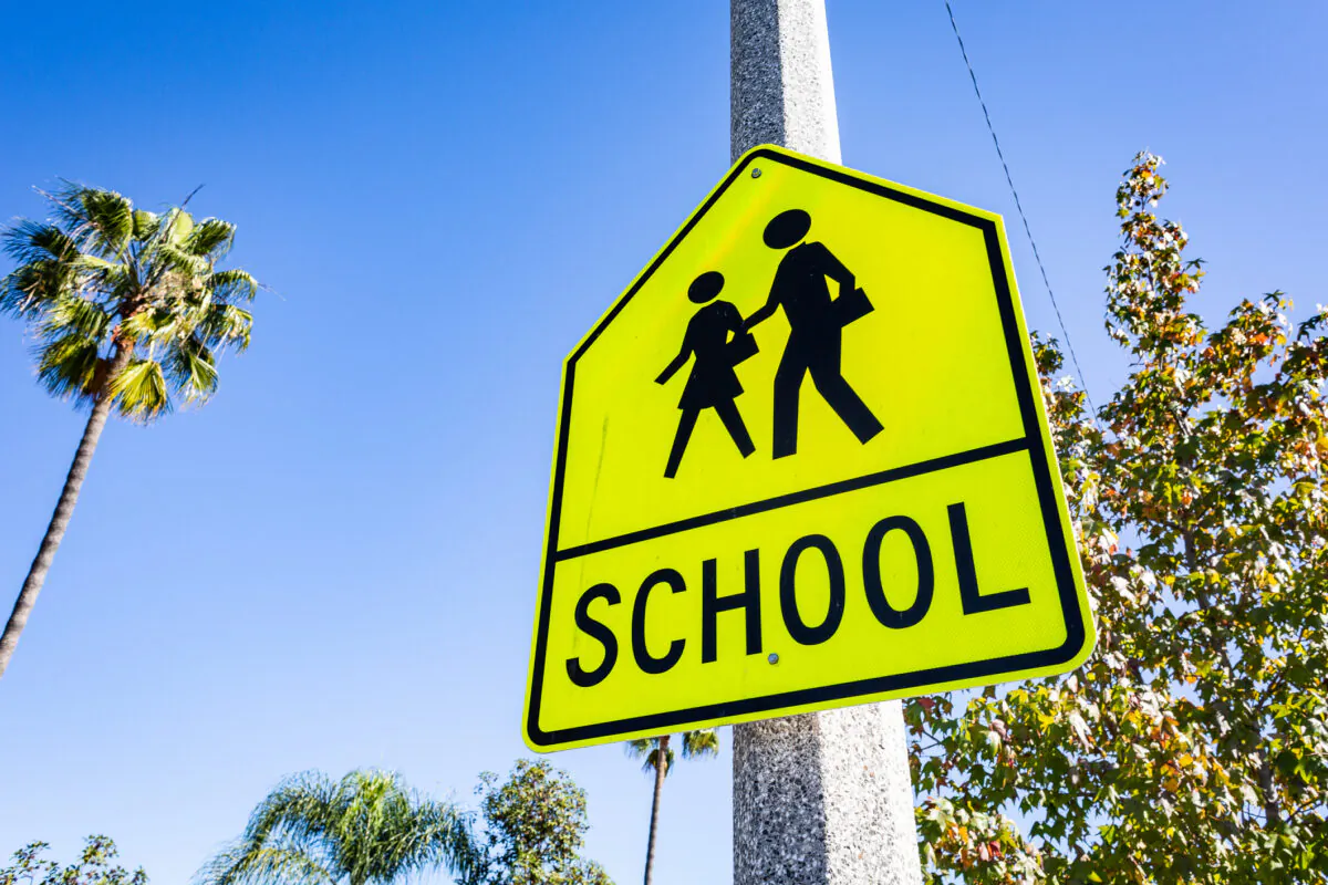 A sign near Sonora Elementary School, in Costa Mesa, Calif., on Dec. 1, 2020. (John Fredricks/The Epoch Times)