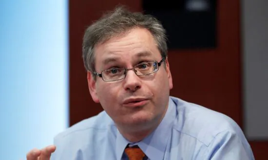 Citigroup Executive Levkovich Dies a Month After Being Hit by Car