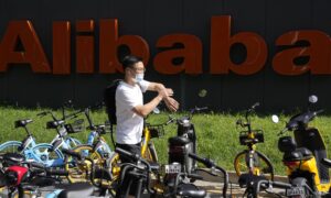 Chinese Regime Tightens Political Control of Internet Giants