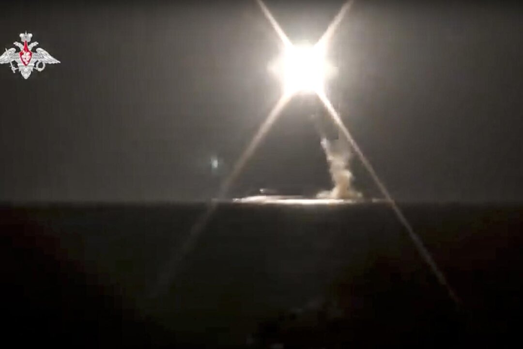Russia Launches About a Dozen New Hypersonic Tsirkon Missiles From Warships: Report