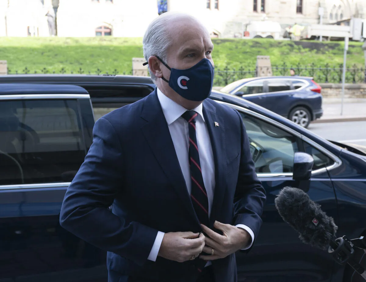 Leader of the Opposition Erin O’Toole arrives for the first Conservative Party caucus since the federal election, in Ottawa on Oct. 5, 2021. (The Canadian Press/Adrian Wyld)