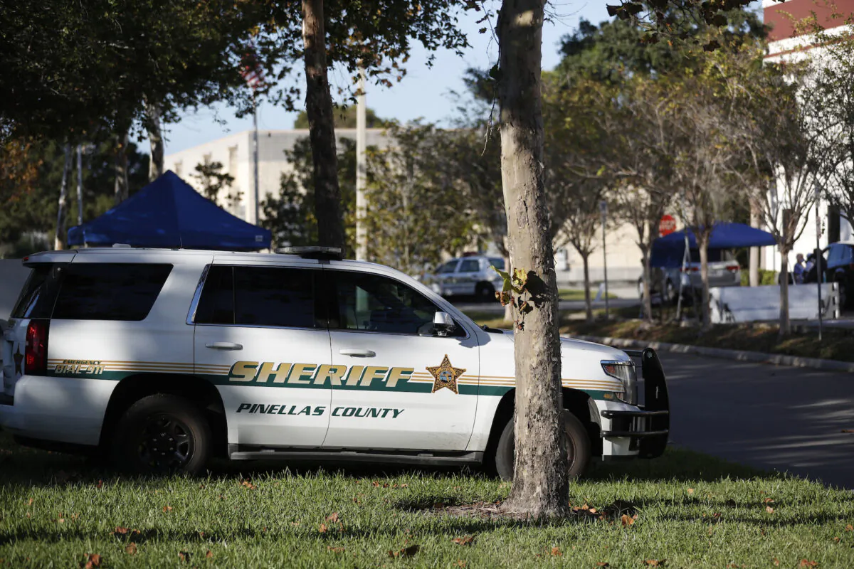 A Pinellas County Sheriff Deputy is parked outside the County Supervisor of Elections Office in St Petersburg, Fla., on October 25, 2020. (Octavio Jones/Getty Images)