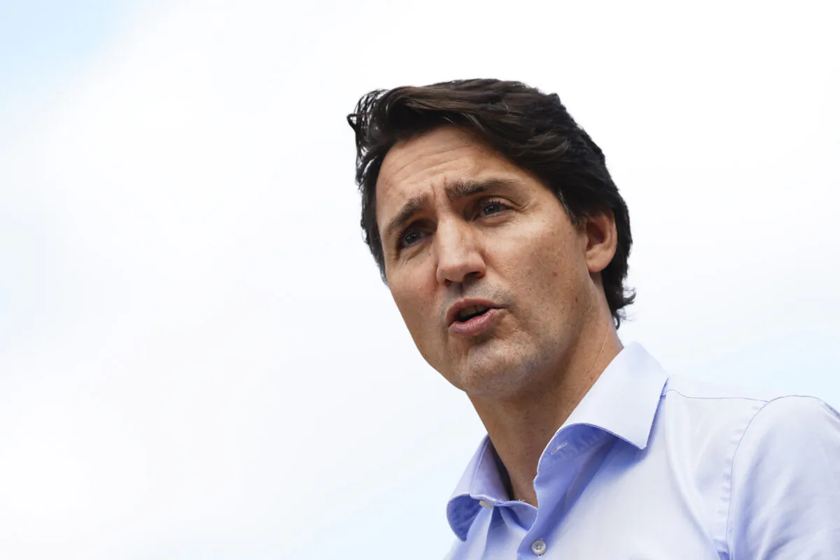 Prime Minister Justin Trudeau speaks to media as he visits a vaccine clinic in Ottawa on Sept. 28, 2021. (The Canadian Press/Sean Kilpatrick)