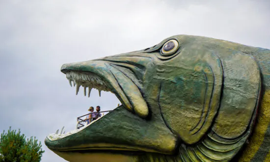 Small Town Culture Entwined With Giant Roadside Attractions