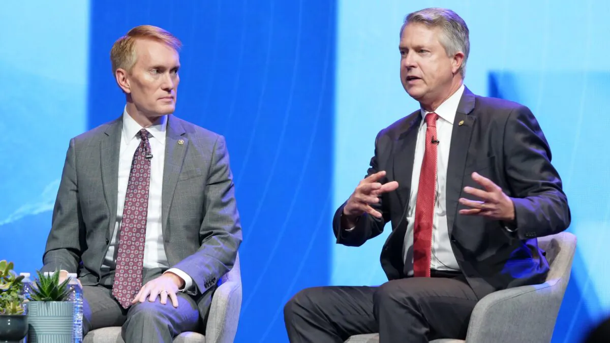 Sen. James Lankford (R-Okla.), left, and Sen. Roger Marshall (R-Kan.) during panel discussion at Family Research Council conference in Leesburg, Va. on Oct. 7, 2021. (Photo provided by FRC)