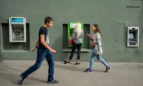 Analysts See Ukrainian Inflation Rising Further in September