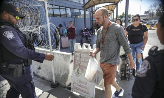 ICE Can’t ‘Locate’ Records of 378,000 Detainees