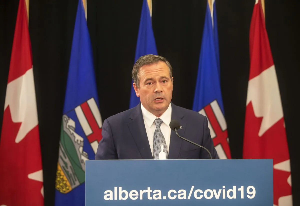 Alberta Premier Jason Kenney gives a COVID-19 update in Edmonton on Sept. 21, 2021. (The Canadian Press/Jason Franson)