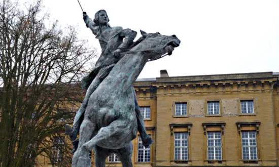Book Review: ‘Hero of Two Worlds: The Marquis de Lafayette in the Age of Revolution’