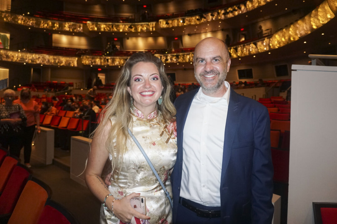 Ivry Karamitros and Mark Murphy enjoyed Shen Yun Performing Arts at Kauffman Center for the Performing Arts - Muriel Kauffman Theatre, in Kansas City, on Oct 9. (Ya Wen/The Epoch Times)