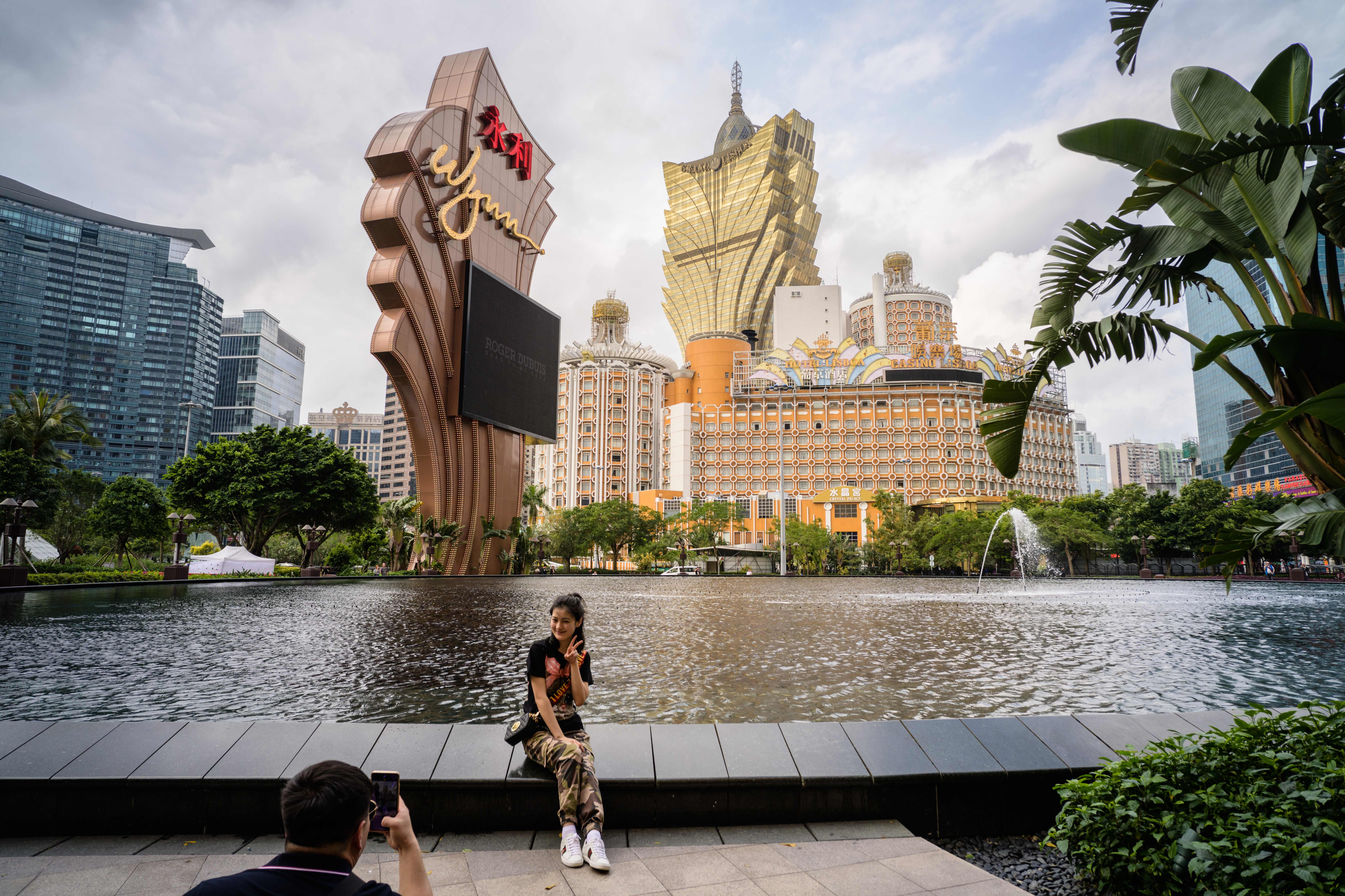 Opportunism Drives CCP's Crackdown on Macau Casinos, Analysts Say - Vimarsana News