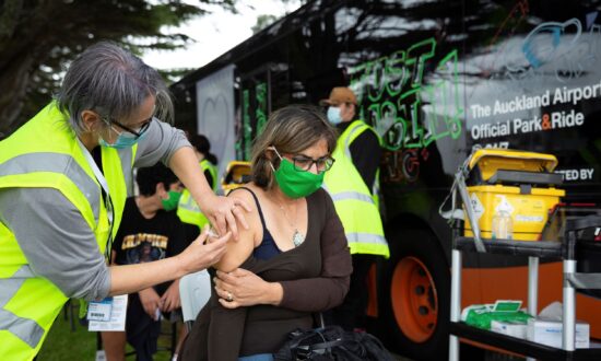 New Zealand Imposes ‘No Jab, No Job’ Policy on Health Workers, Teachers