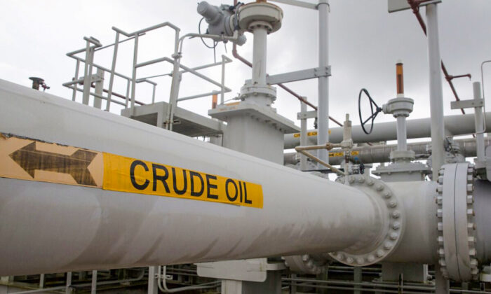 A maze of crude oil pipes and valves is pictured during a tour by the Department of Energy at the Strategic Petroleum Reserve in Freeport, Texas, on June 9, 2016. (Richard Carson/Reuters)