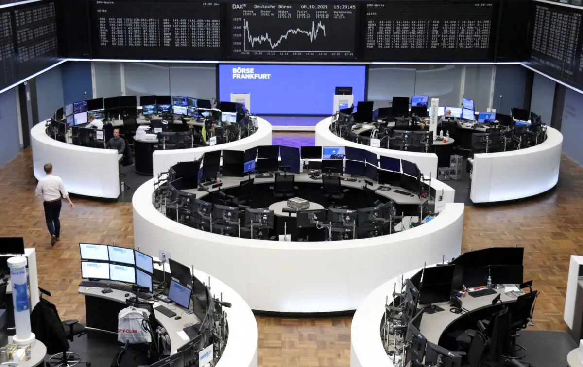 The German share price index DAX graph is pictured at the stock exchange in Frankfurt, Germany on Oct. 8, 2021. (Staff/Reuters)