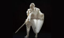 Origami Artist Creates Mind-Blowing Medieval Knight With Sword and Shield From Single Piece of Paper