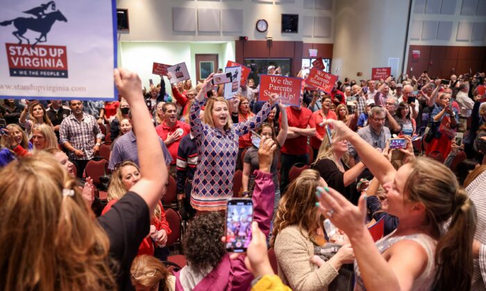 A crowd is seen at a Loudoun County School Board meeting in Ashburn, Va., on June 22, 2021. (Evelyn Hockstein/Reuters)