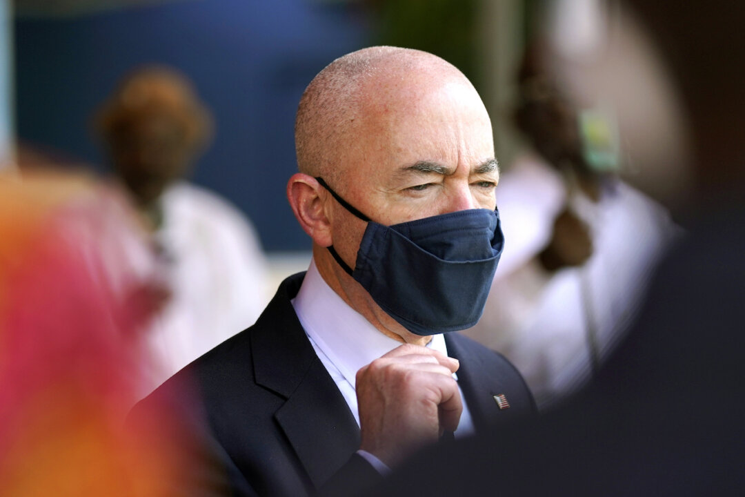 DHS Chief Orders ICE to End Mass Raids of Workplaces of Suspected Illegal Aliens