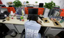 Chinese Tech Workers Disclose Working Hours in Criticism of ‘996’