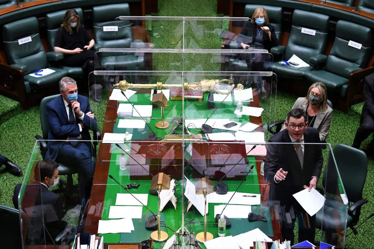 Victorian Premier Daniel Andrews (right) speaks during question time in the Legislative Assembly at the Parliament of Victoria in Melbourne, Australia, on Sept. 7, 2021. (AAP Image/James Ross) 