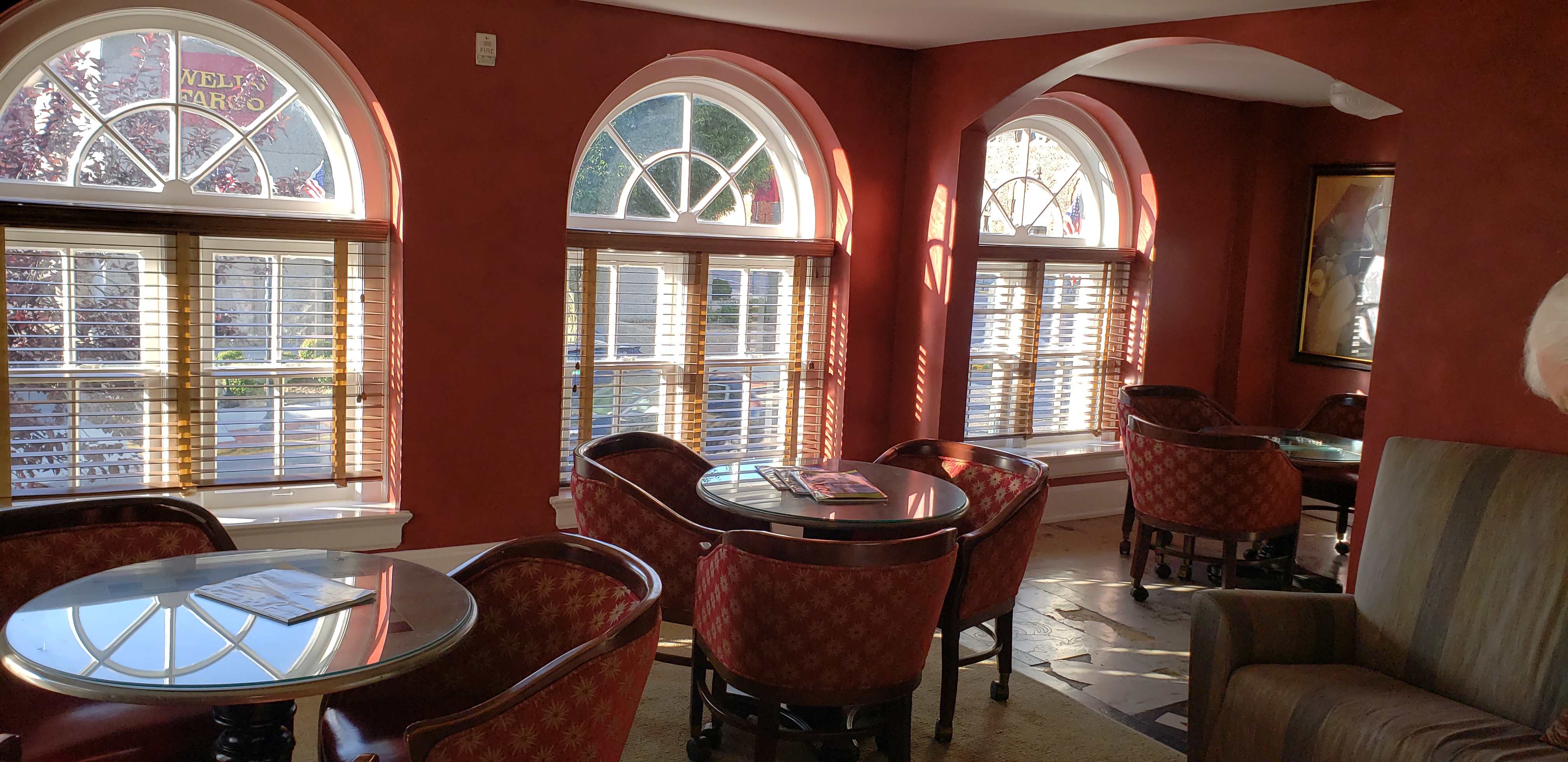Photo 3_General Francis Marion Hotel game room