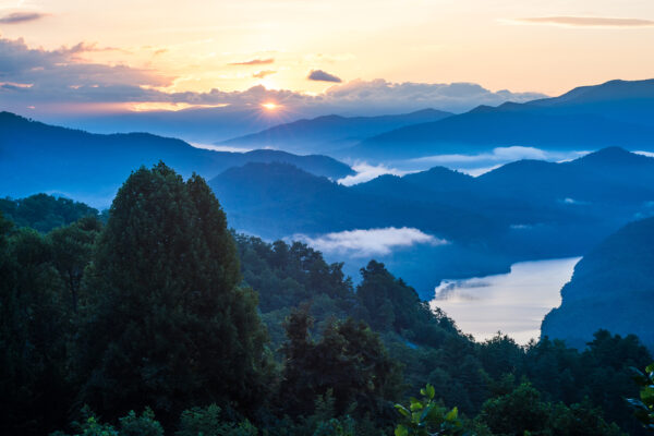 Sunrise,Over,Great,Smoky,Mountains,National,Park