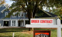 Mortgage Demand Sinks to 22-Year Low as Recession Fears Mount