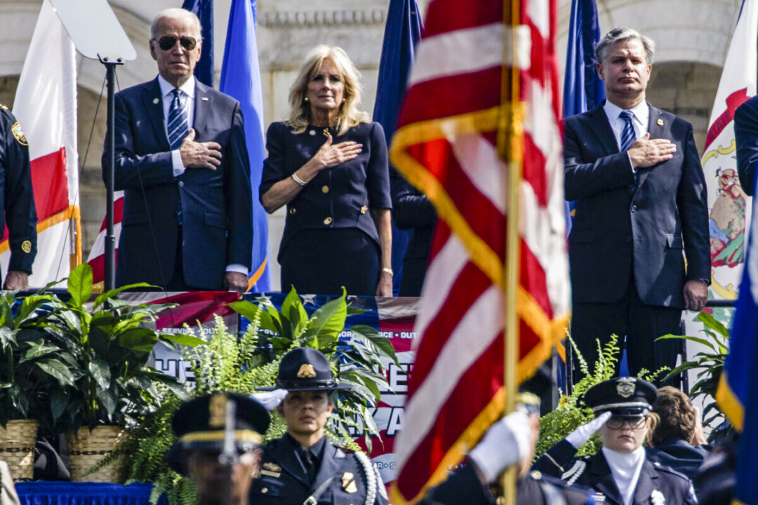 Biden Honors Fallen Police Officers at Annual Memorial