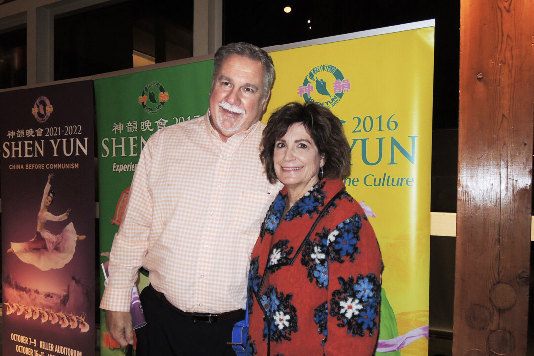 Mark and Chandra Patrzik attend Shen Yun Performing Arts at the Hult Center, in Eugene, Ore., on Oct 16, 2021. (Mary Zhang/The Epoch Times)